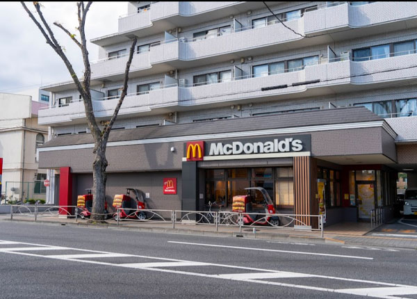 マクドナルド 20号調布店